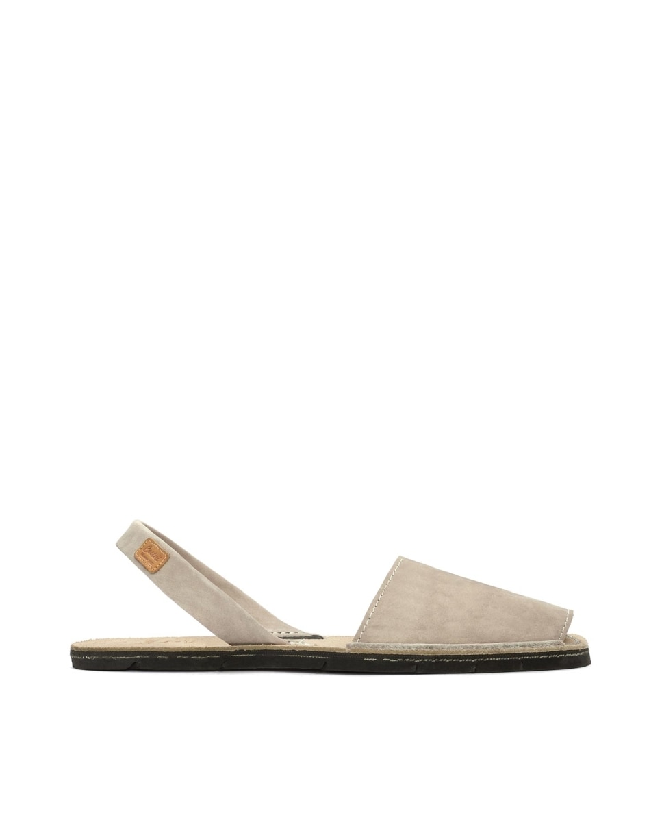 Imagen 0 de Menorquinas unisex con suela de neumático Beige
