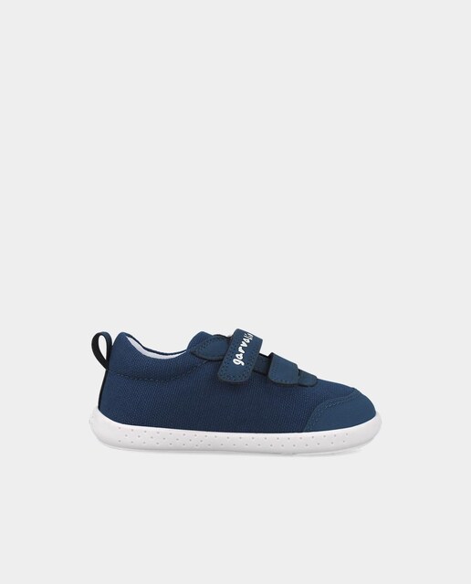 Imagen 0 de Zapatillas de lona de niños realizadas con materiales respetuosos y minimalistas