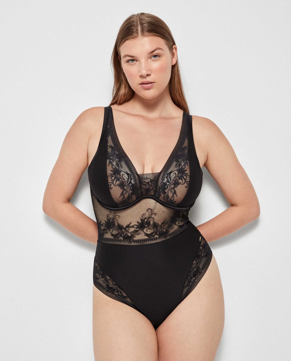 Body de mujer con aro y copas de foam ultraligero en tejido de encaje - Gisela - Negro Negro-1