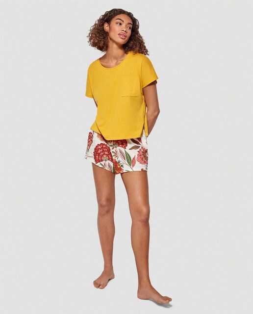 Imagen 0 de Pijama de mujer corto con camiseta lisa y short estampado