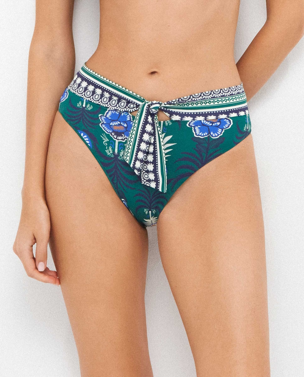 Gisela - Braguita bikini alta estampada.