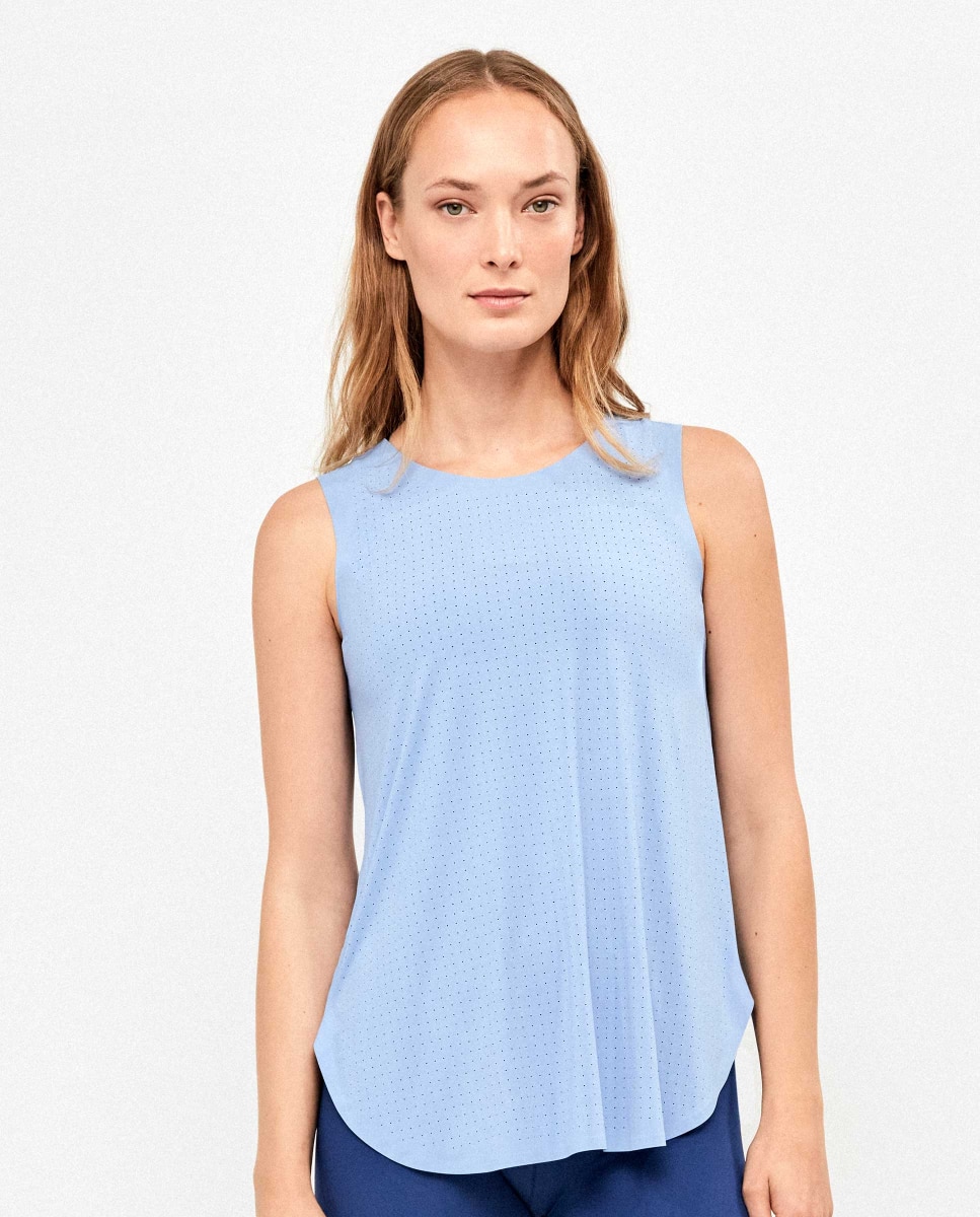 Imagen 0 de Camiseta deportiva de mujer de tirantes Azul celeste
