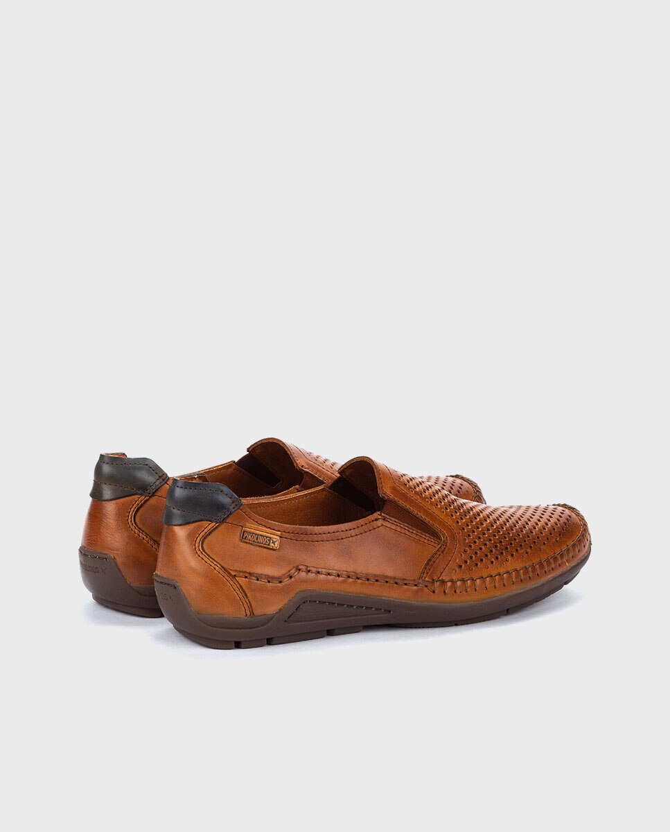 Pikolinos - Mocasines de hombre de piel con elásticos laterales y plantilla extraí­ble.
