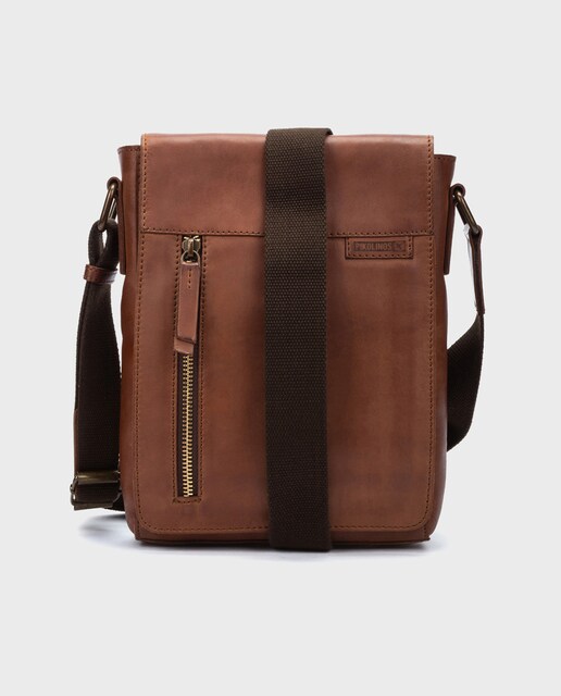 Imagen 0 de Bandolera de hombre de piel con cierre de cremallera en color marrón
