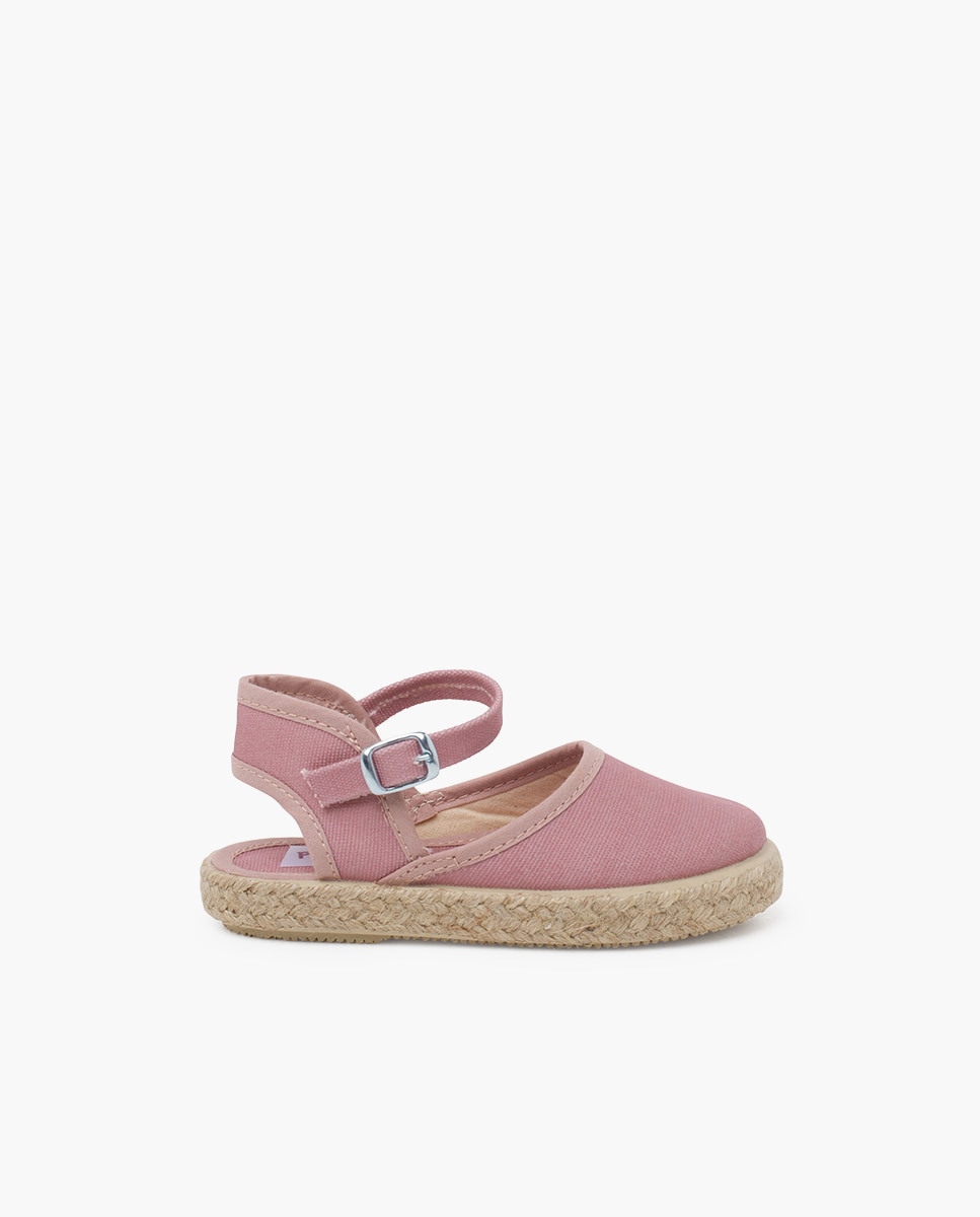 Pisamonas - Alpargatas de niña con hebilla.