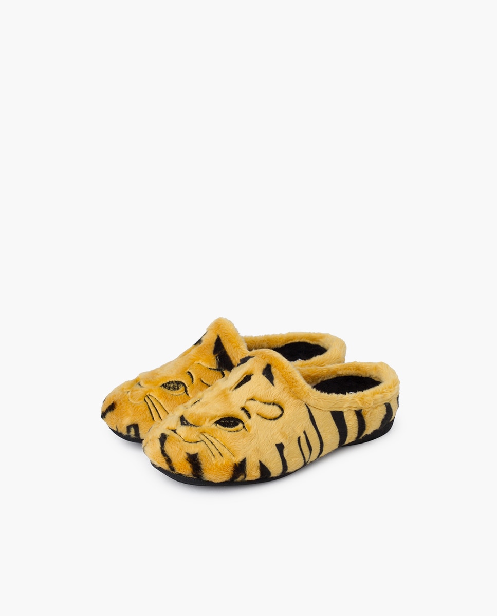 Pantufas Fechadas Infantil Tipo Socas Leão Amarelo-3
