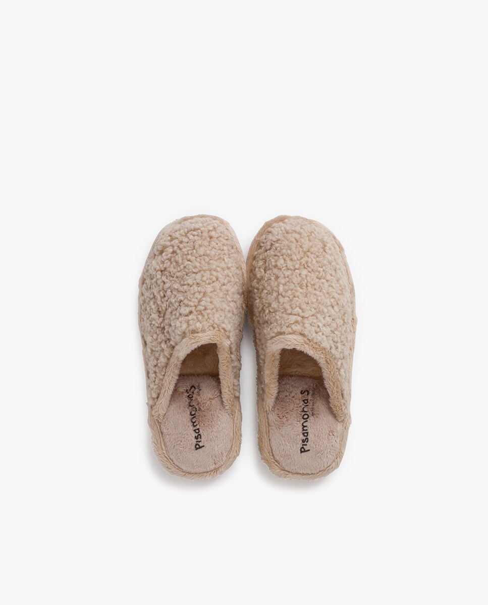 Pantufas Fechadas Infantil Tipo Pelo de Ovelha com Sola Antiderrapante Pisamonas Bege-4