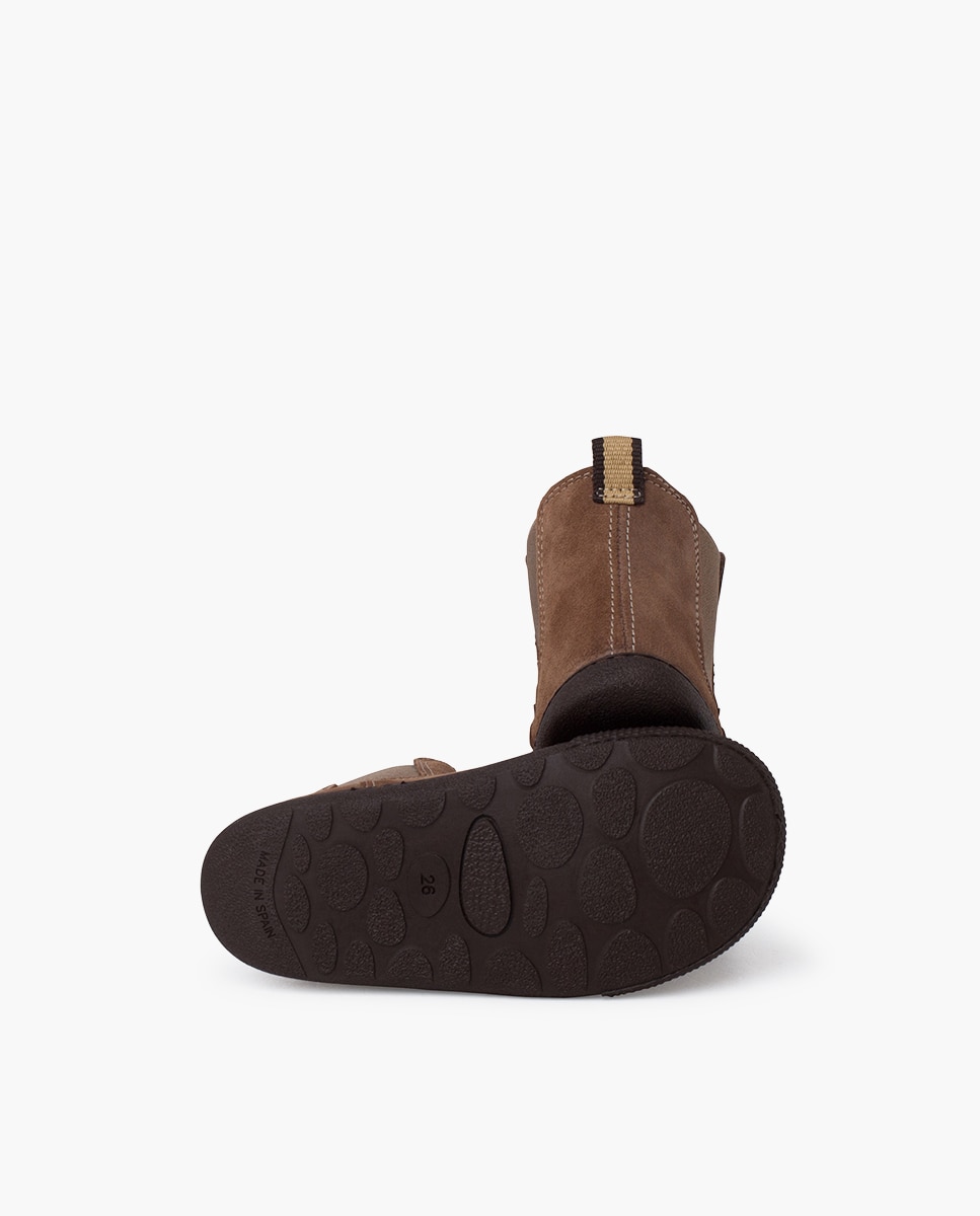Botas Barefoot em Croute Tipo Chelsea Pisamonas Taupe-2