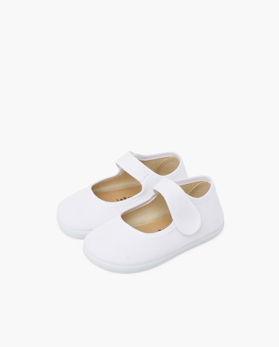 Pisamonas - Merceditas de niña barefoot lino fino.