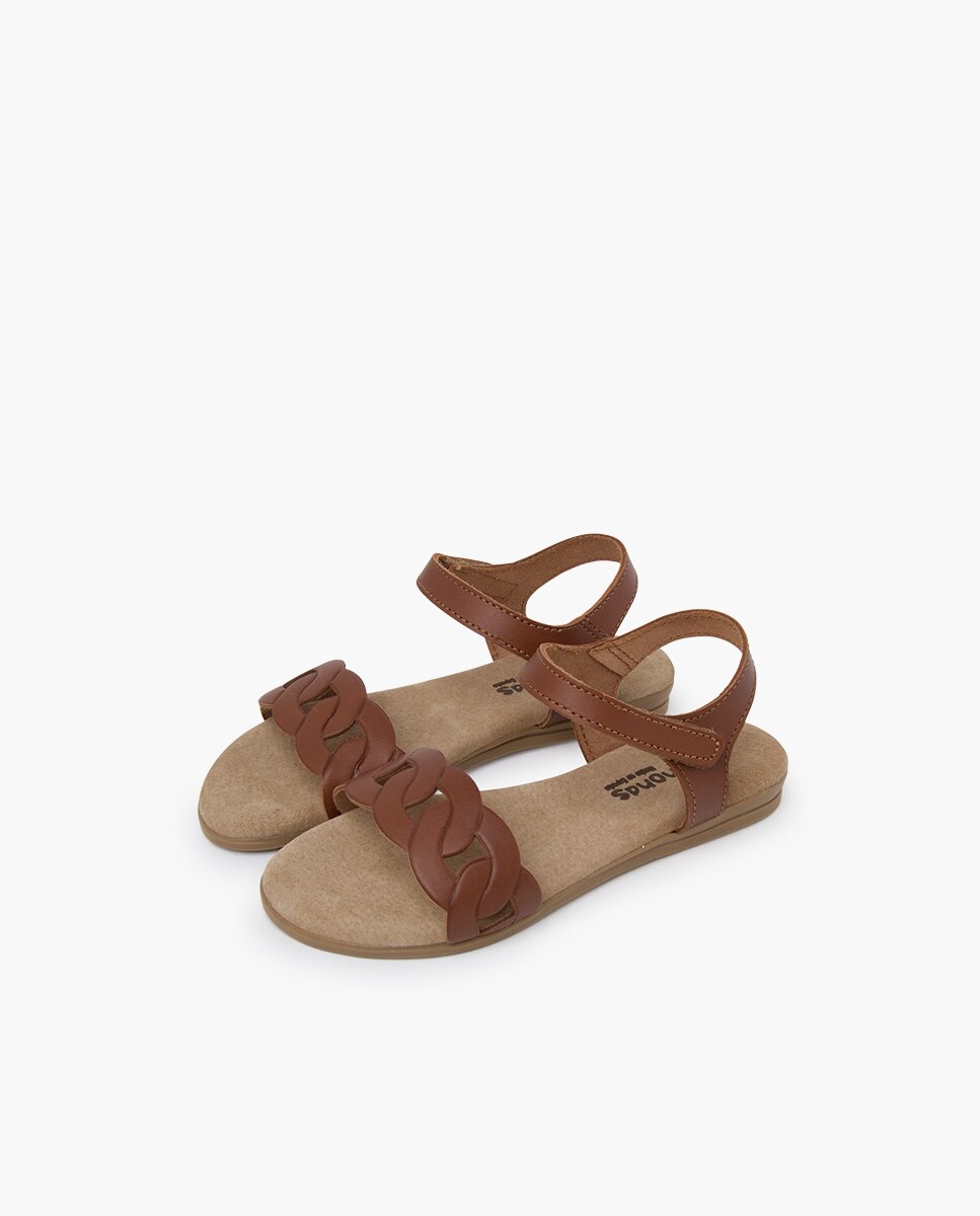 Pisamonas - Sandalias abiertas de niña piel eslabones tira adherente.