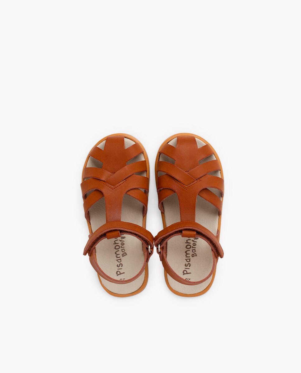 Imagen 4 de Sandalias cerradas de niña cangrejeras barefoot napa - Pisamonas - Camel Camel