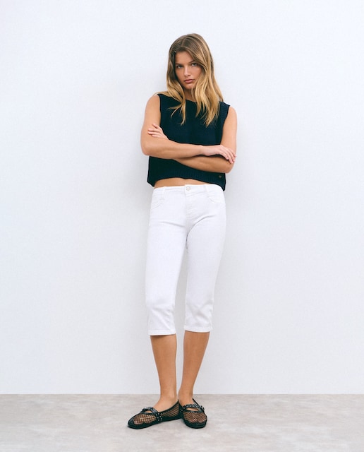 Imagen 0 de Pantalón de mujer estilo capri