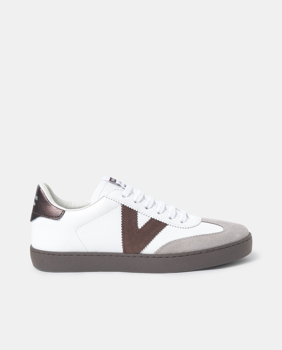 Zapatillas deportivas de mujer de piel color blanco colaboración