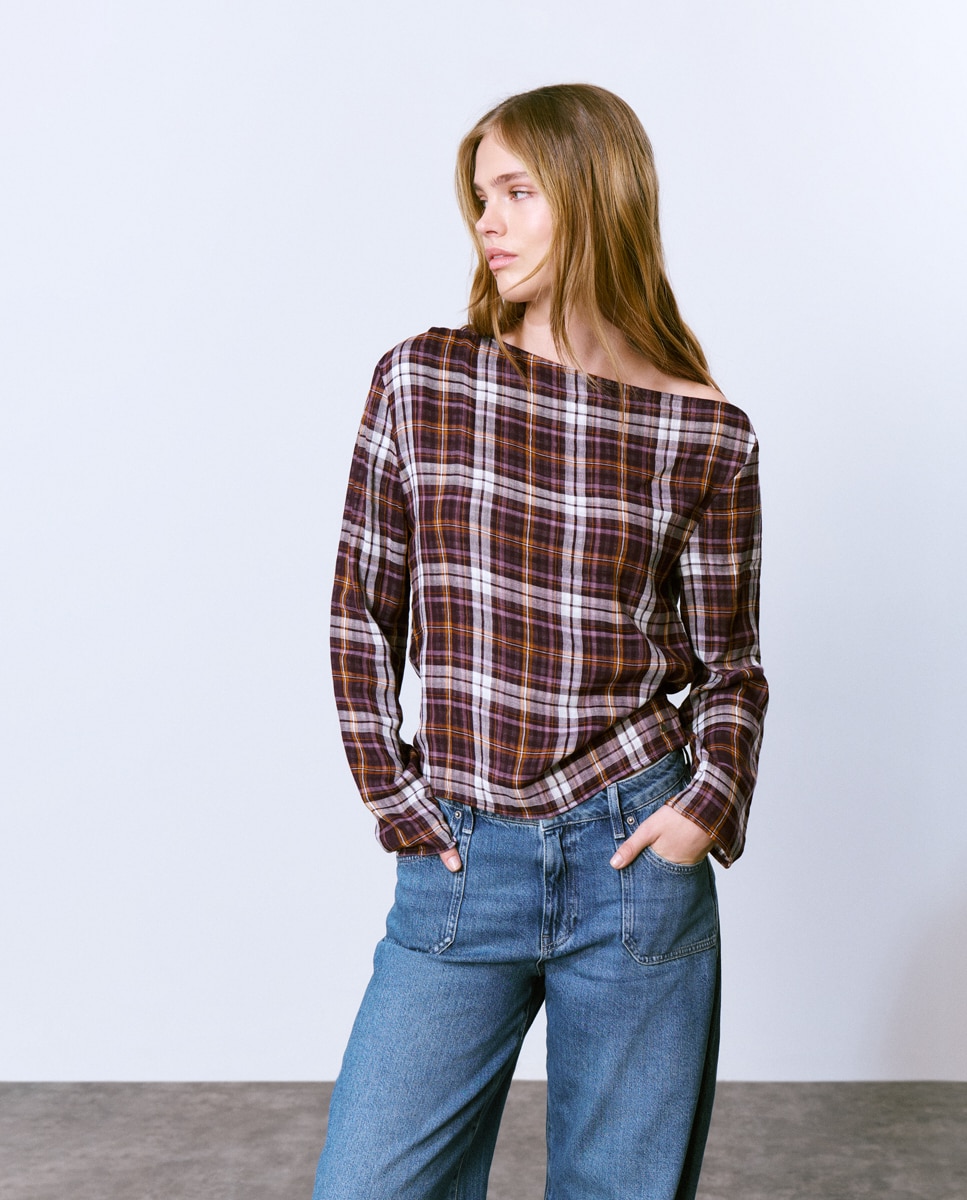 Blusa de mujer asimétrica de cuadros