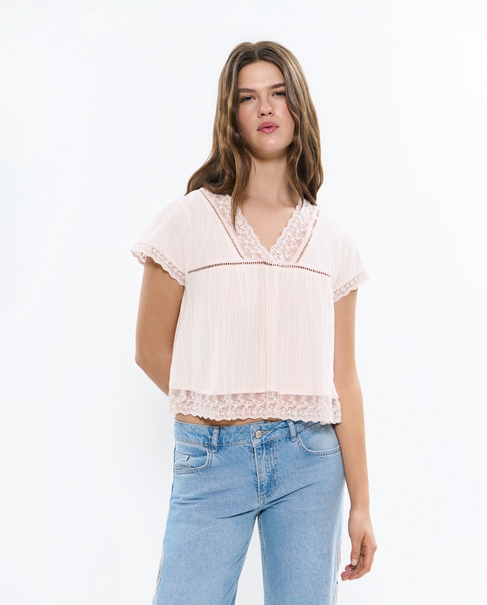 Brownie - Blusa de mujer cropped con encajes.