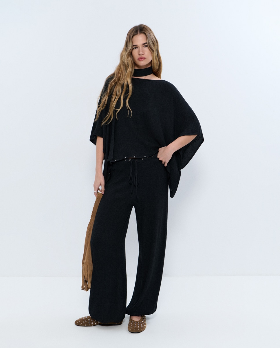 Brownie - Jersey de mujer con tachas y bufanda.