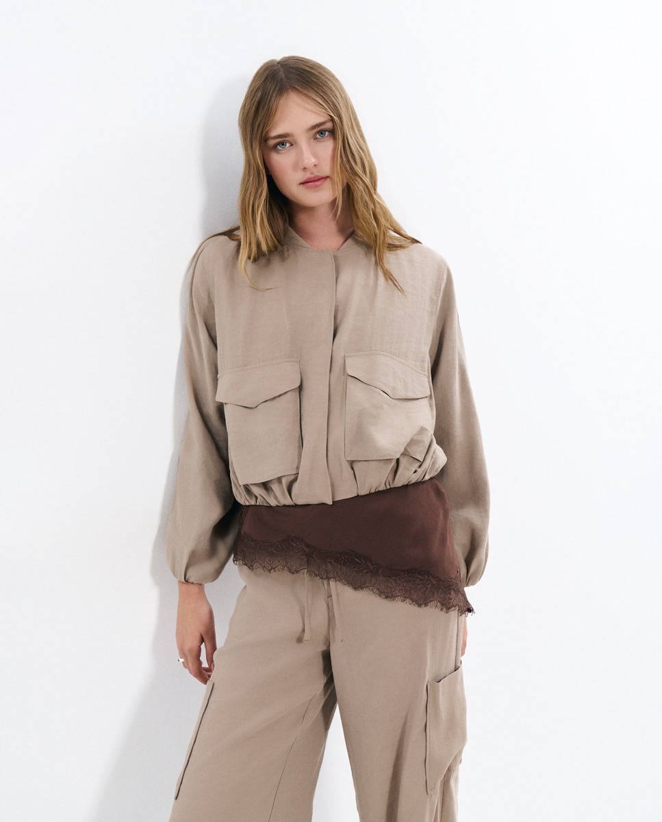 Brownie - Chaqueta de mujer tipo bomber fluida.