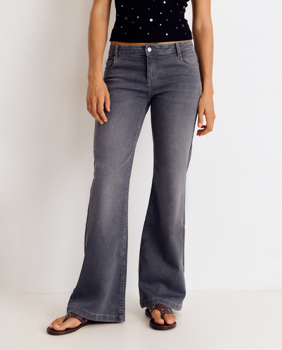Pantalón campana de mujer con bolsillos - Brownie - Gris Gris-3