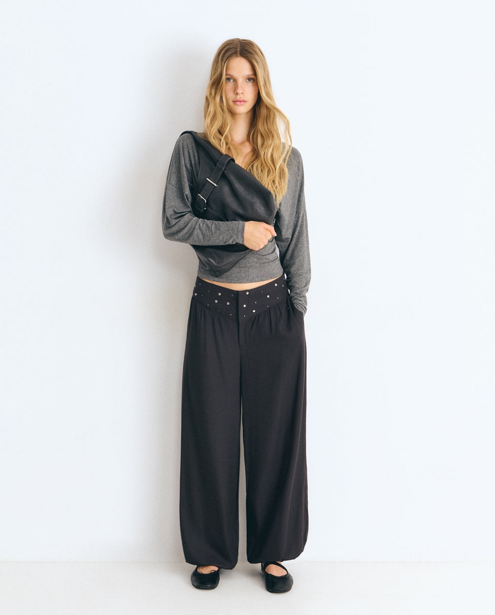 Imagen 0 de Pantalón ancho de mujer con tachas en la cintura Antracita