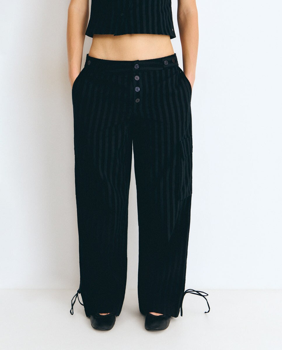 Pantalón ancho de mujer estilo cargo de rayas de pana - Brownie - Negro Negro-3