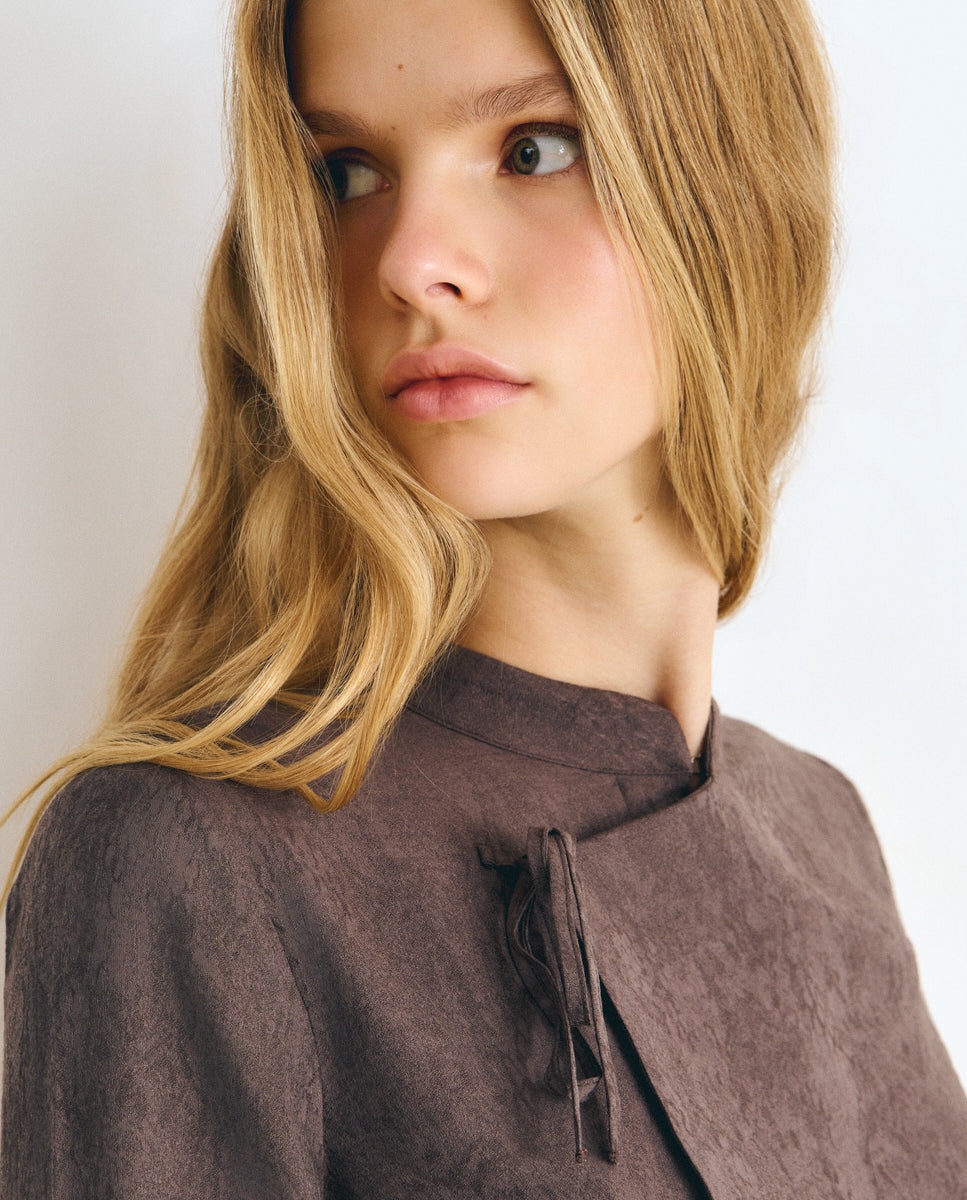 Blusa de mujer con tejido jacquard y lazos - Brownie - Marrón Marrón-4