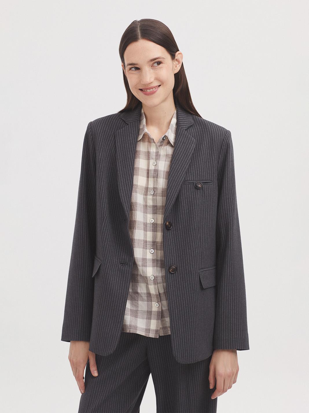 Blazer de mujer de rayas diplomáticas con cuello solapa - Nice Things - Gris Gris-1