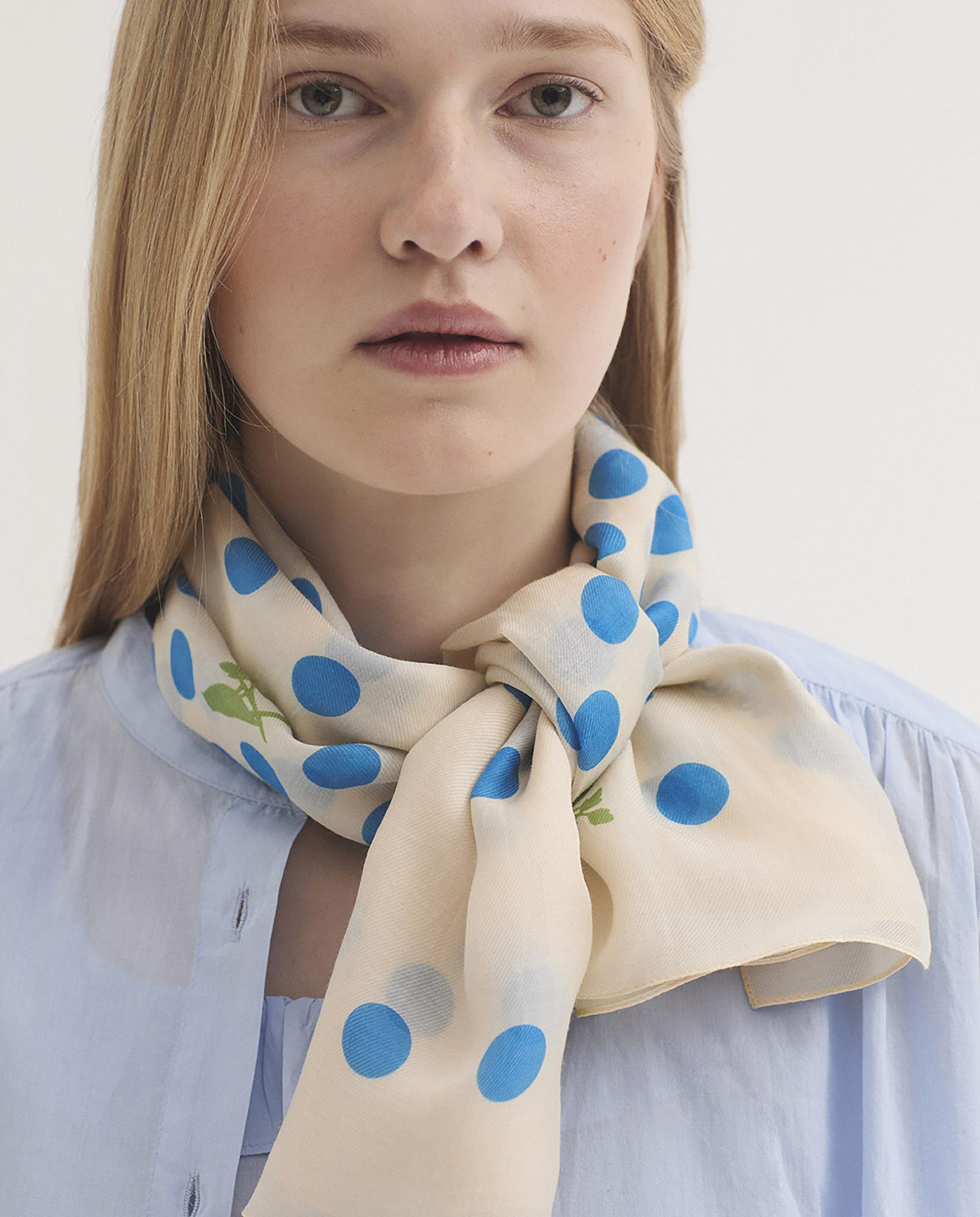 Pañuelo de mujer con lunares - Nice Things - Azul Azul-2