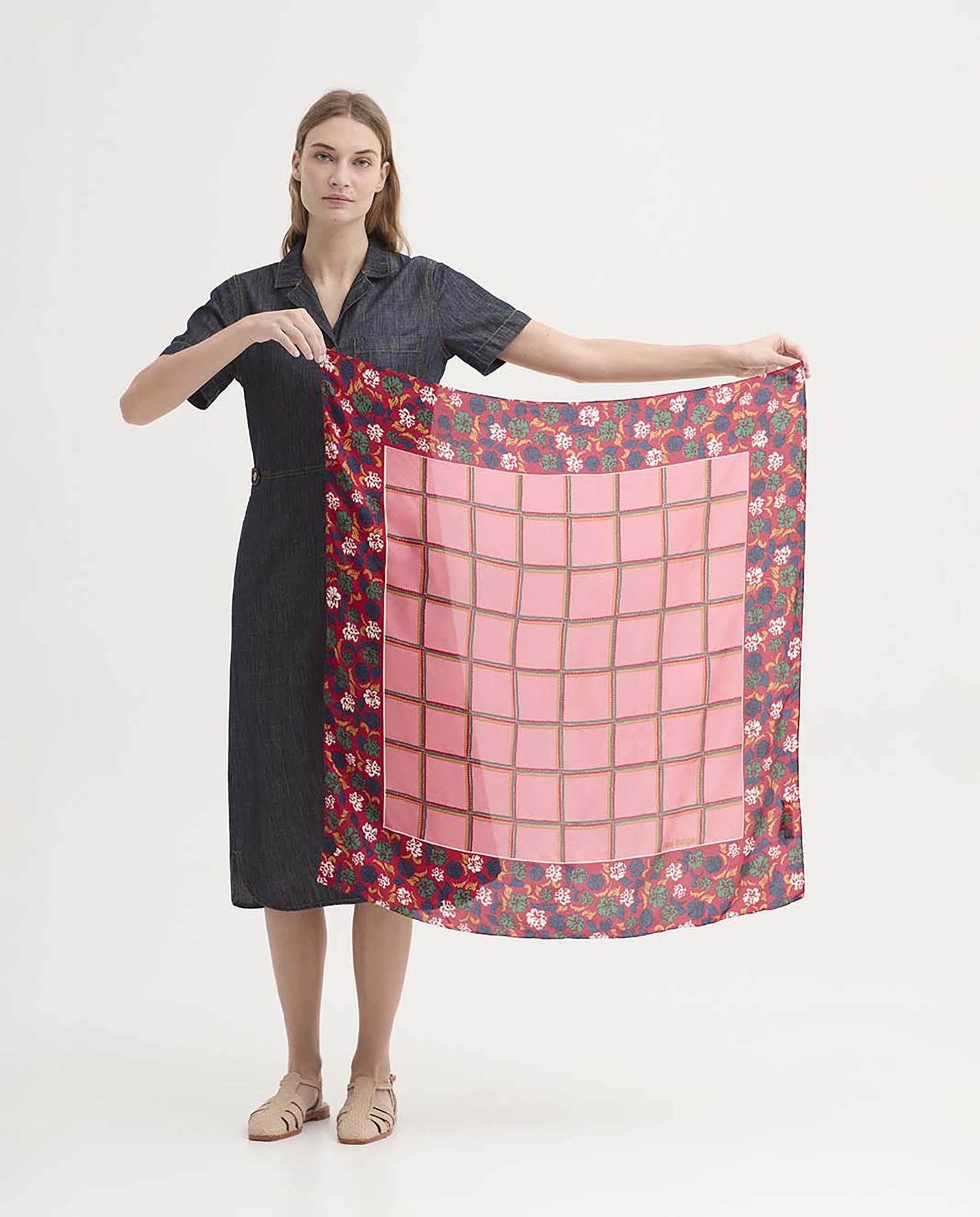 Pañuelo de mujer 100% seda de cuadros - Nice Things - Rojo Rojo-2