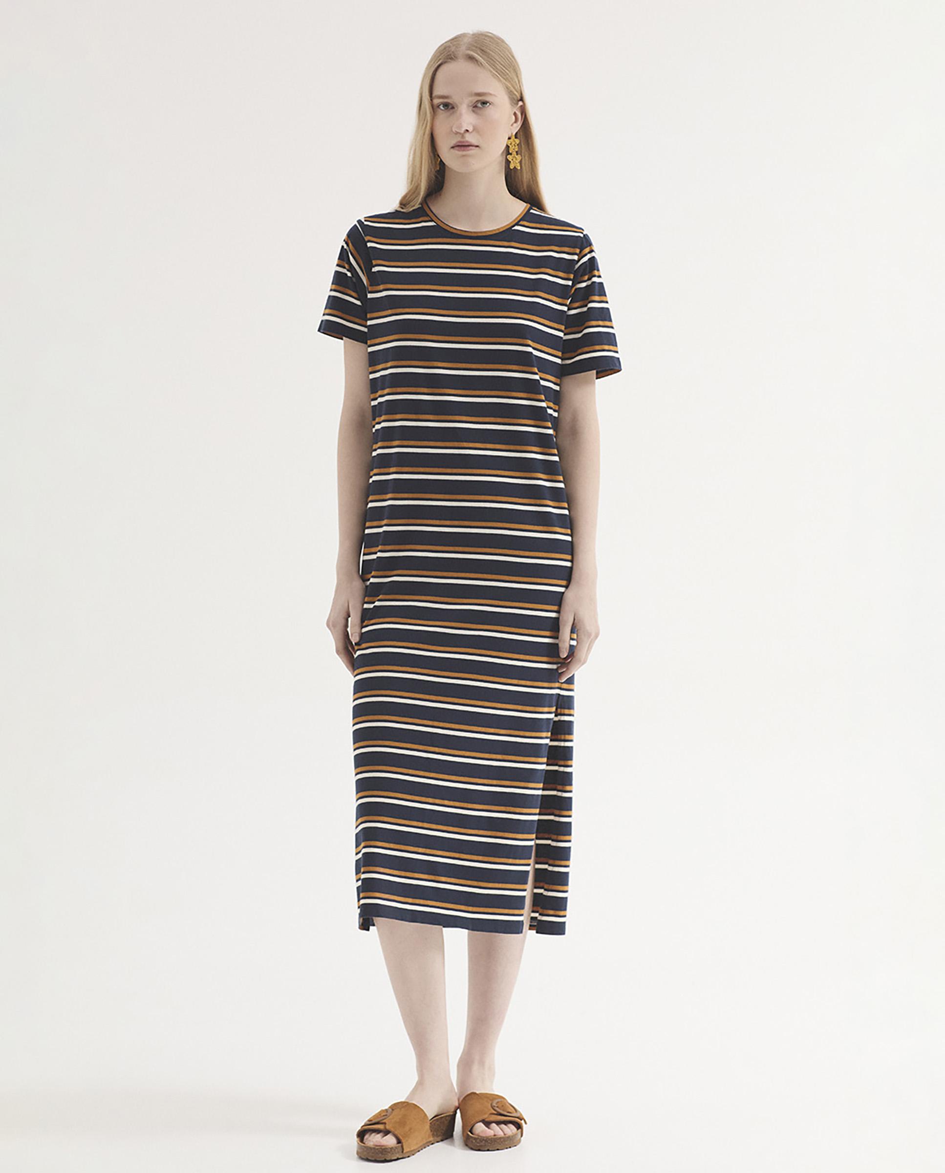 Nice Things - Vestido midi de rayas con cuello redondo.