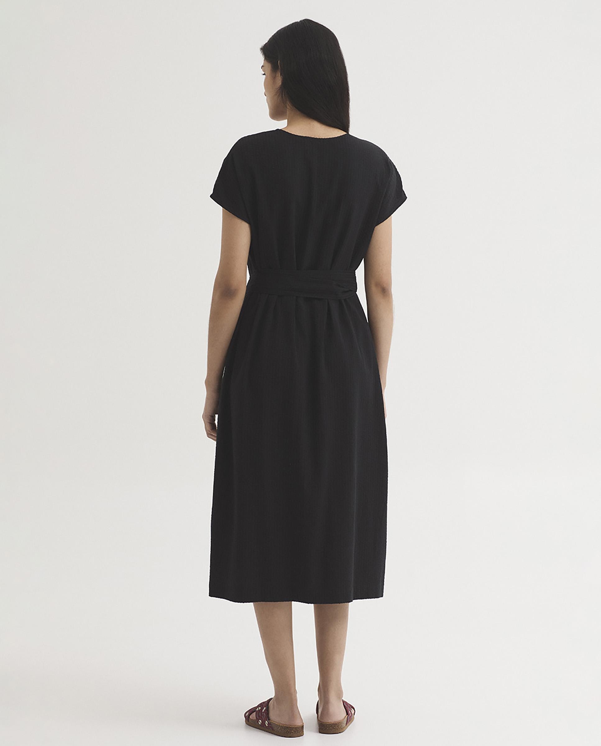 Vestido midi envolvente con escote de pico - Nice Things - Negro Negro-4