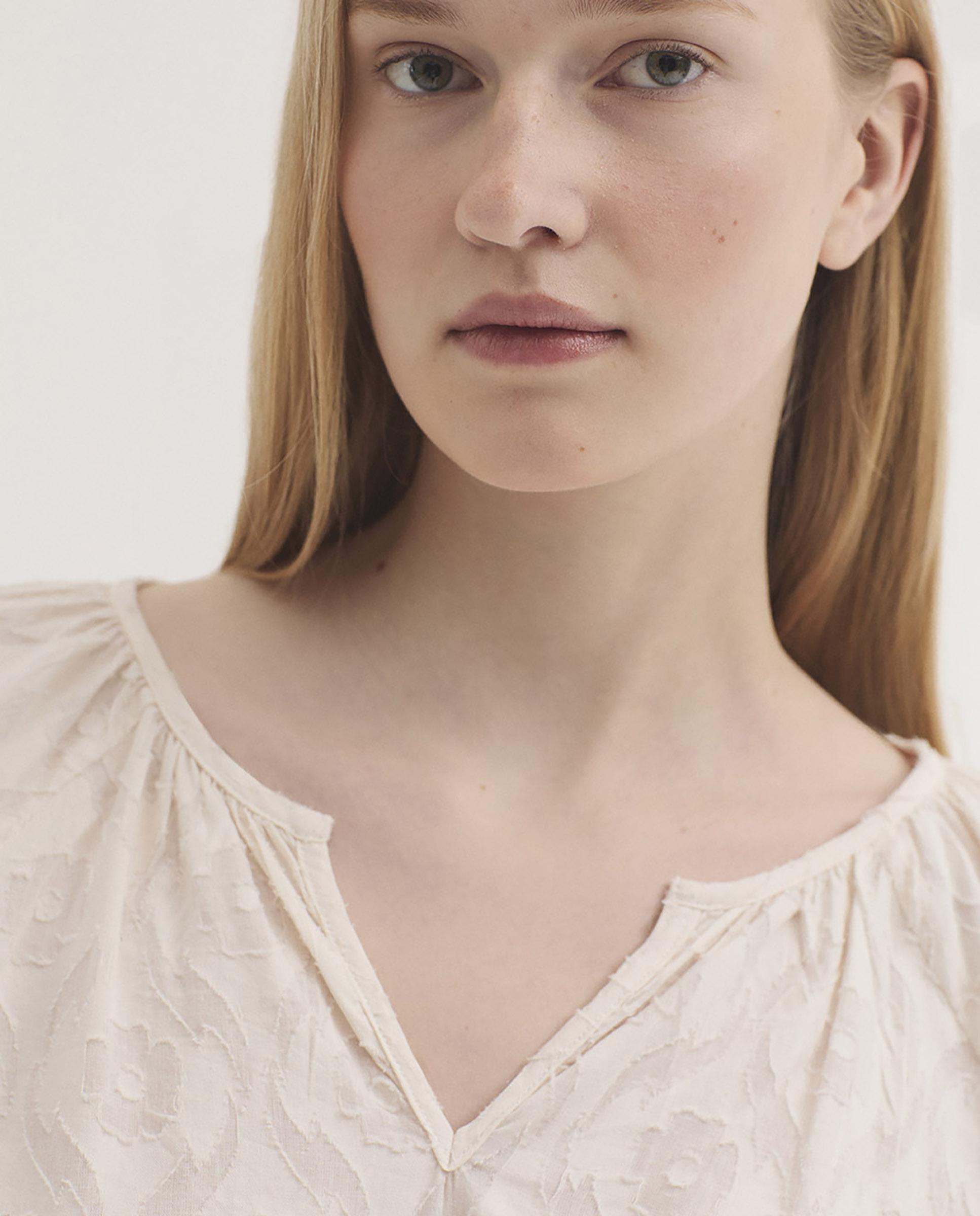 Blusa de mujer 100% algodón con cuello redondo - Nice Things - Crudo Crudo-2