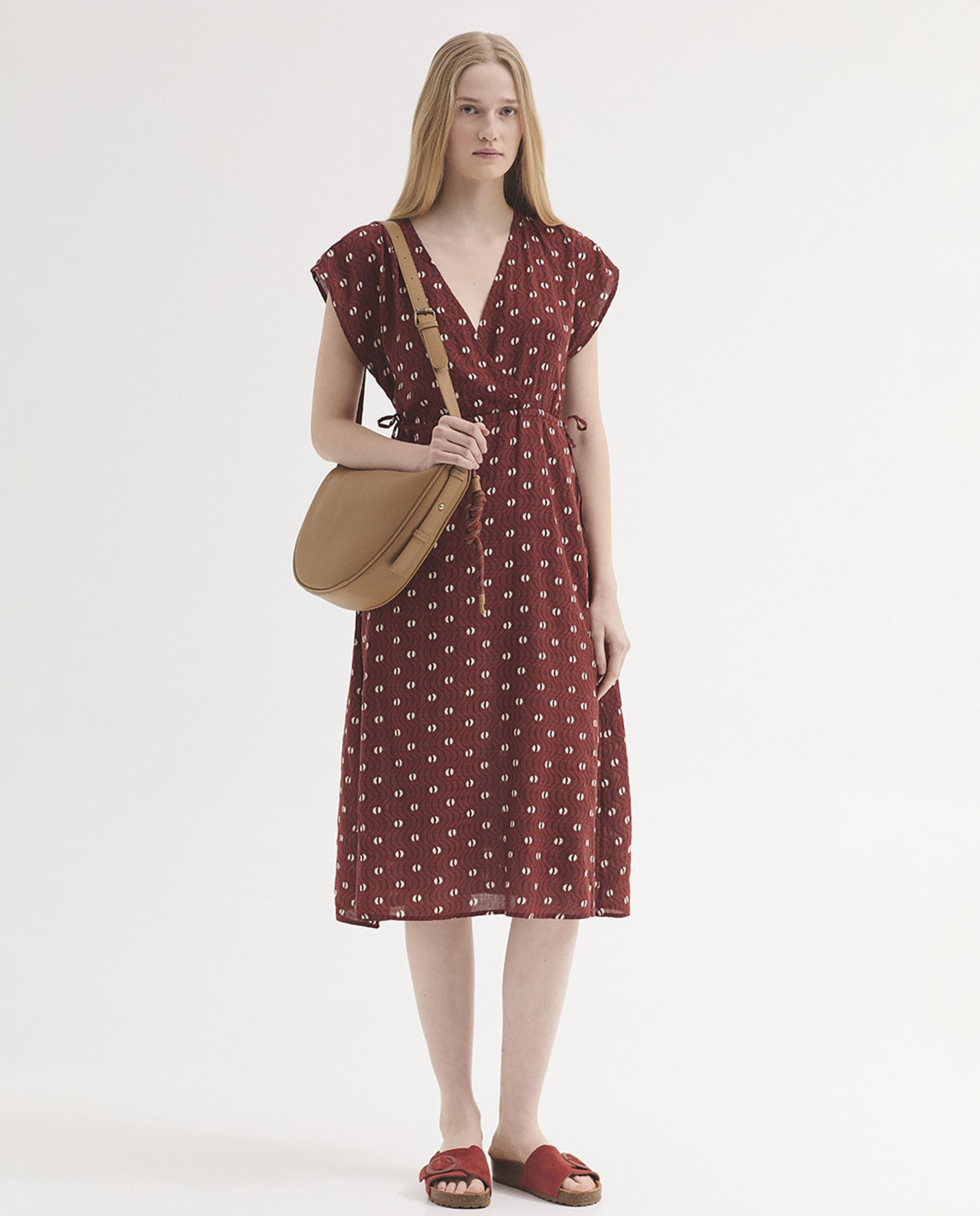 Vestido midi con estampado y escote de pico - Nice Things - Rojo Rojo-6