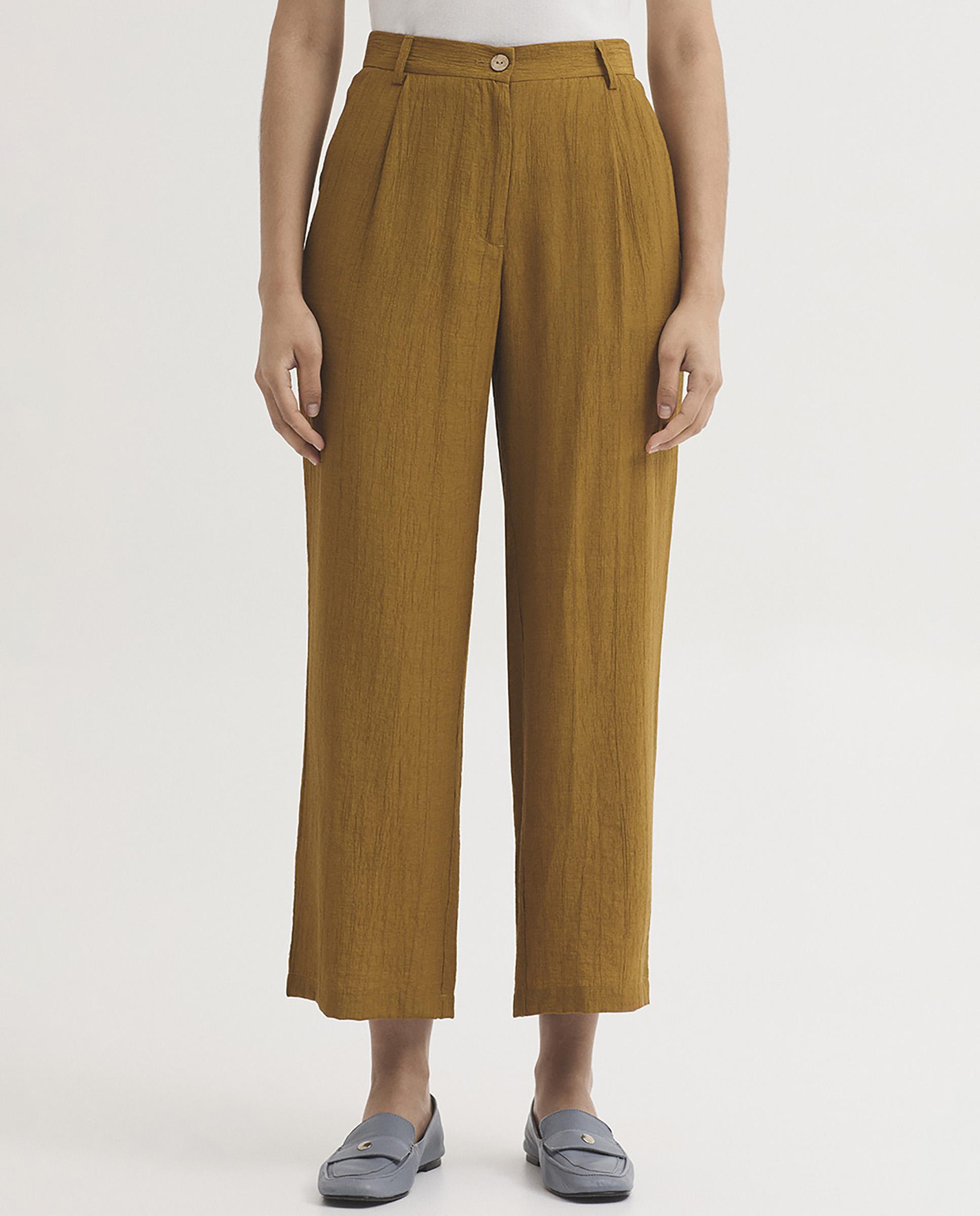 Nice Things - Pantalones rectos de mujer con pinzas.