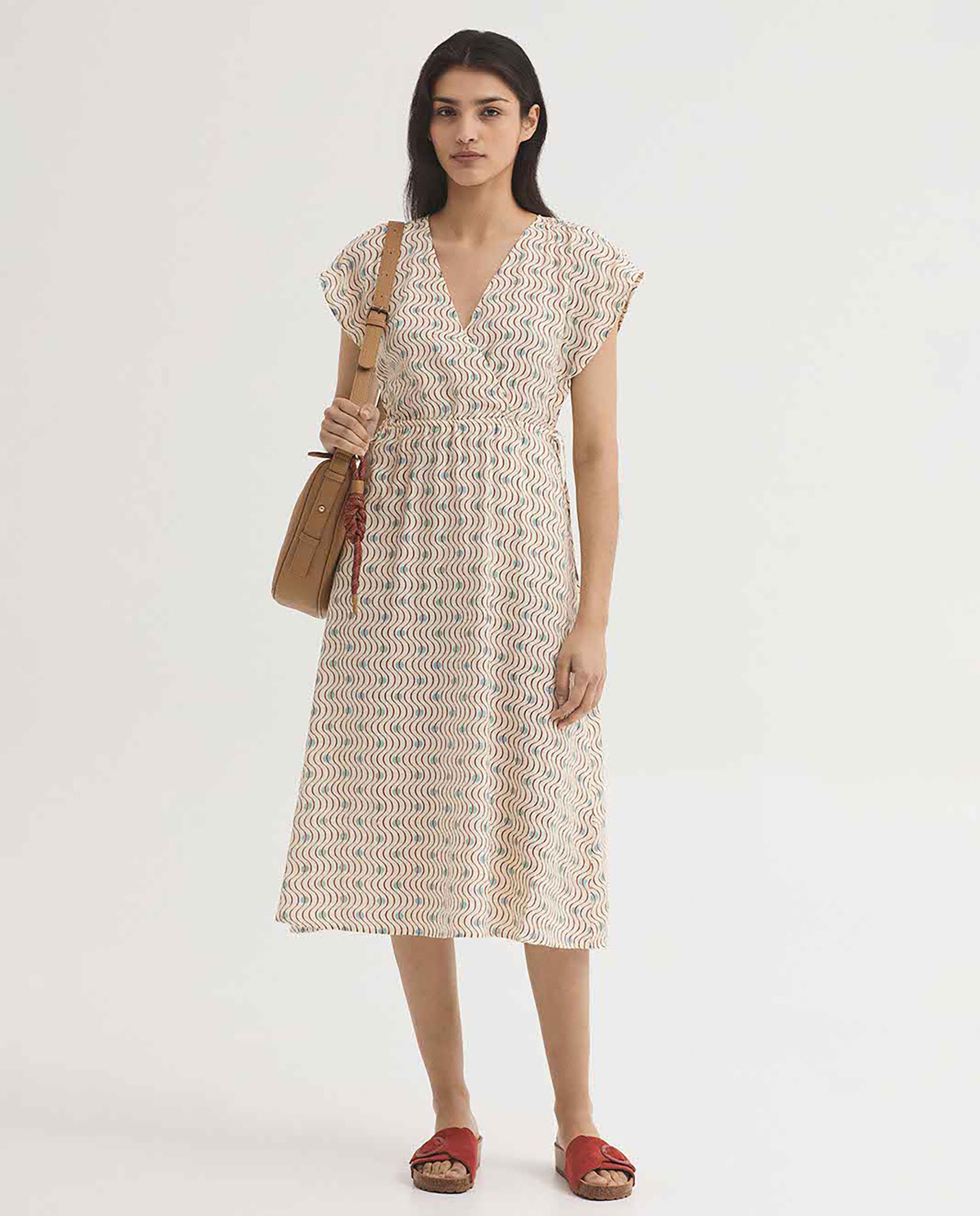 Nice Things - Vestido corto estampado con escote de pico.
