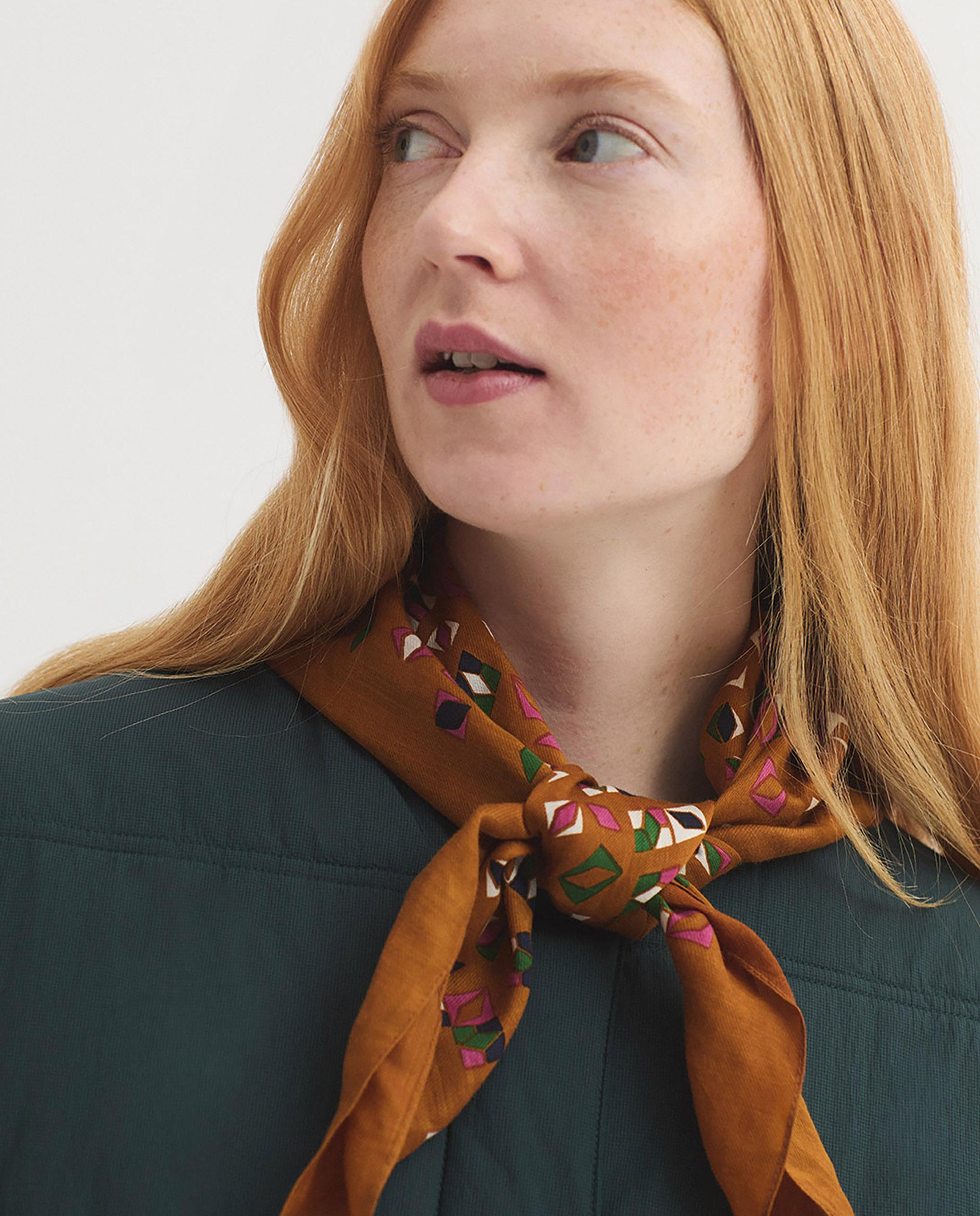 Imagen 2 de Pañuelo de mujer con estampado geométrico - Nice Things - Marrón Marrón
