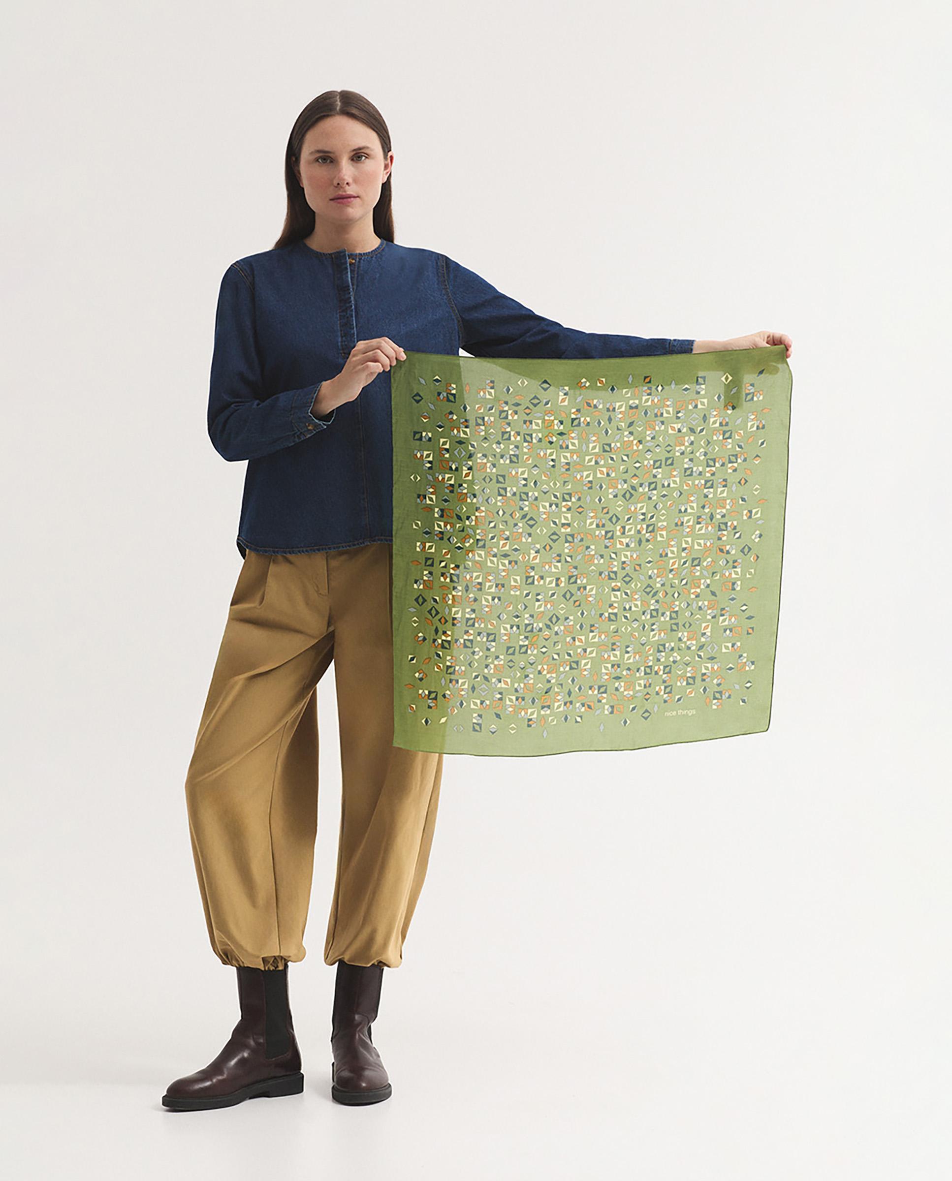 Pañuelo de mujer con estampados geométricos - Nice Things - Kaki Kaki-2
