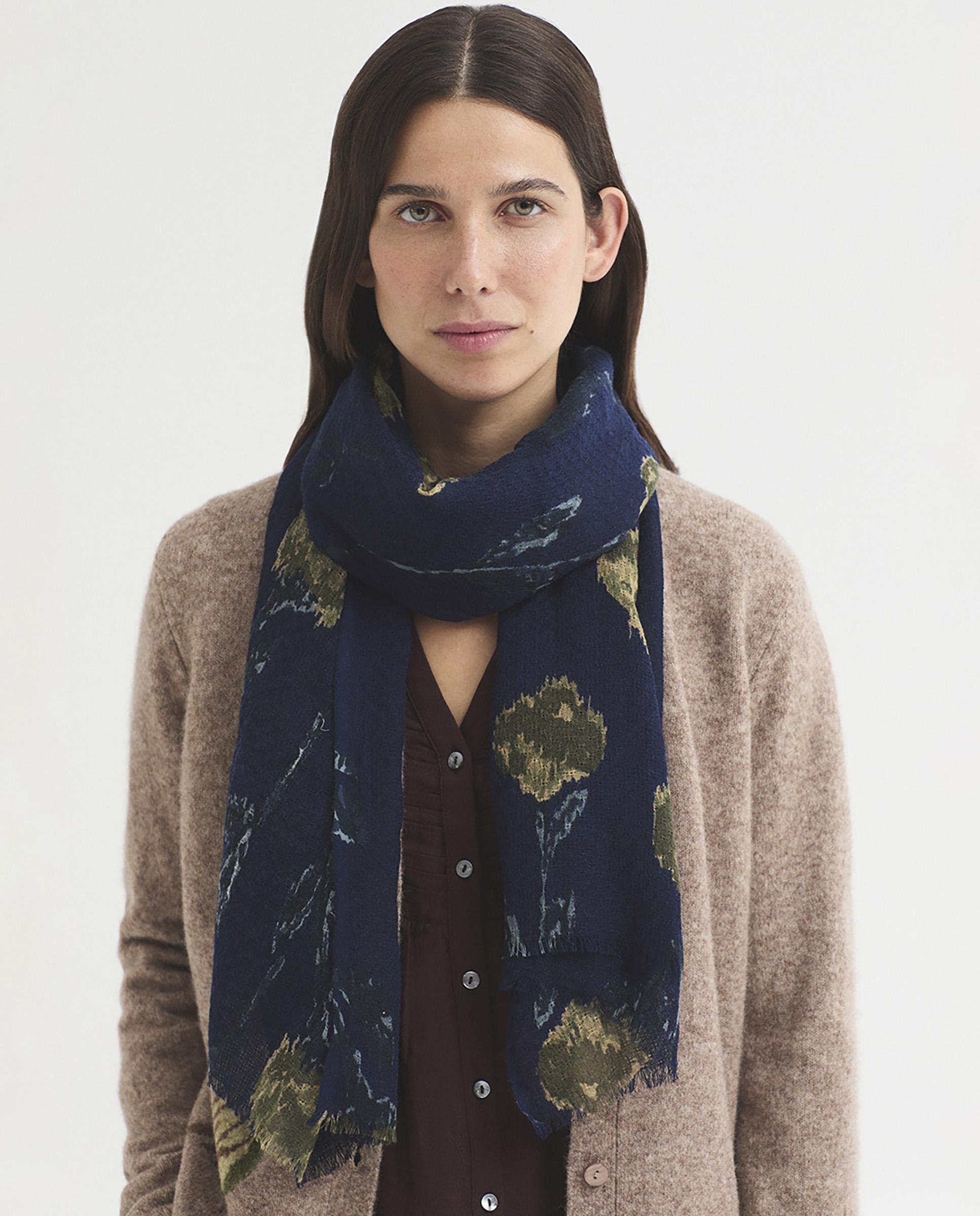 Fular de mujer 100% lana con estampado de flores - Nice Things - Azul marino Azul marino-2