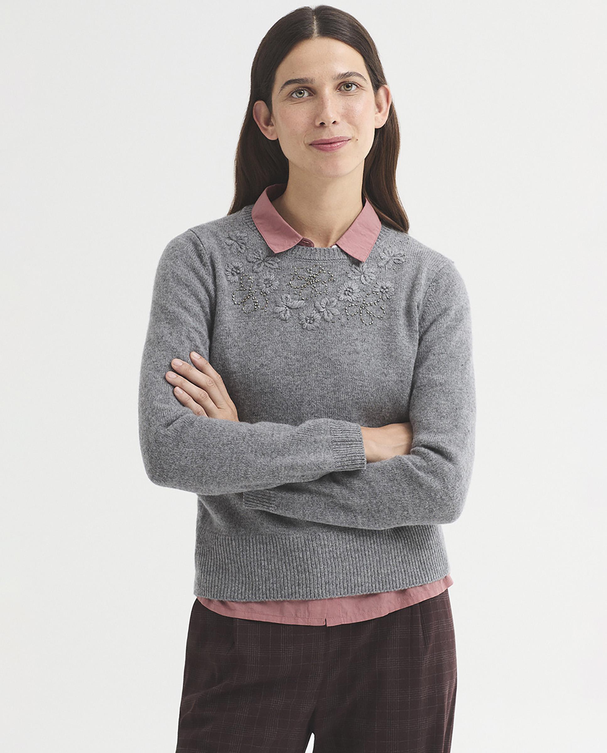 Jersey de mujer con flores bordadas y cuello redondo - Nice Things - Gris Gris-1