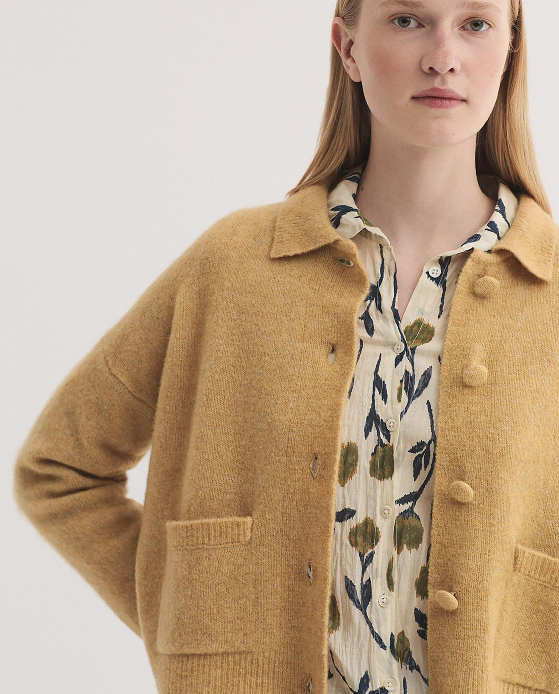 Jersey de punto de mujer con cuello camisero y bolsillos - Nice Things - Amarillo Amarillo-5