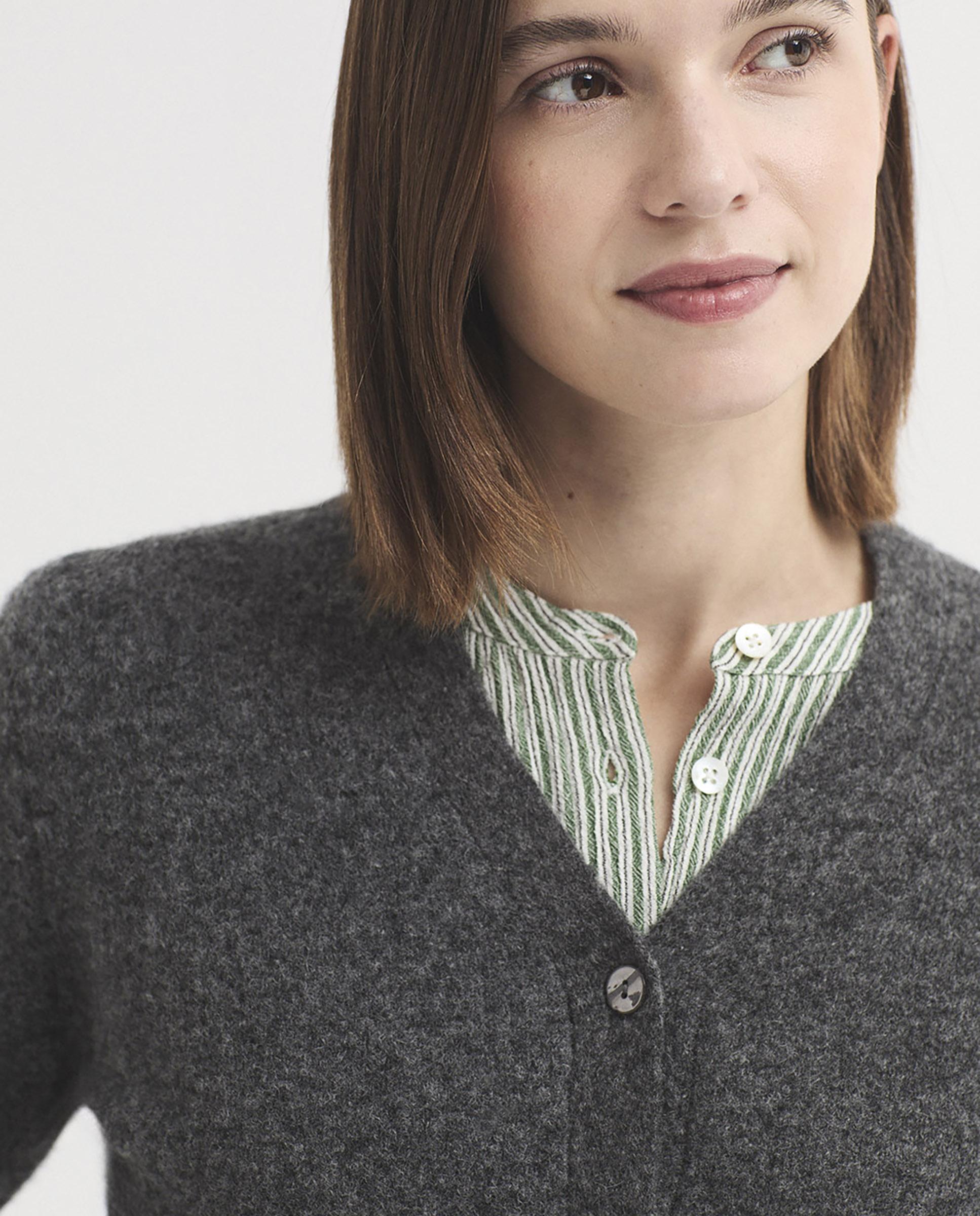 Cárdigan de mujer de punto con cuello de pico y manga larga - Nice Things - Gris Gris-3
