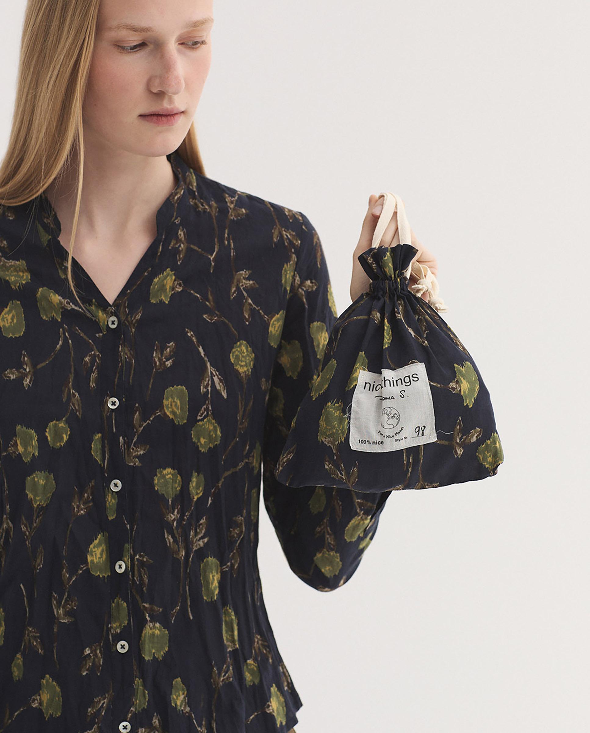 Camisa de mujer 100% algodón con estampado de flores - Nice Things - Azul marino Azul marino-5