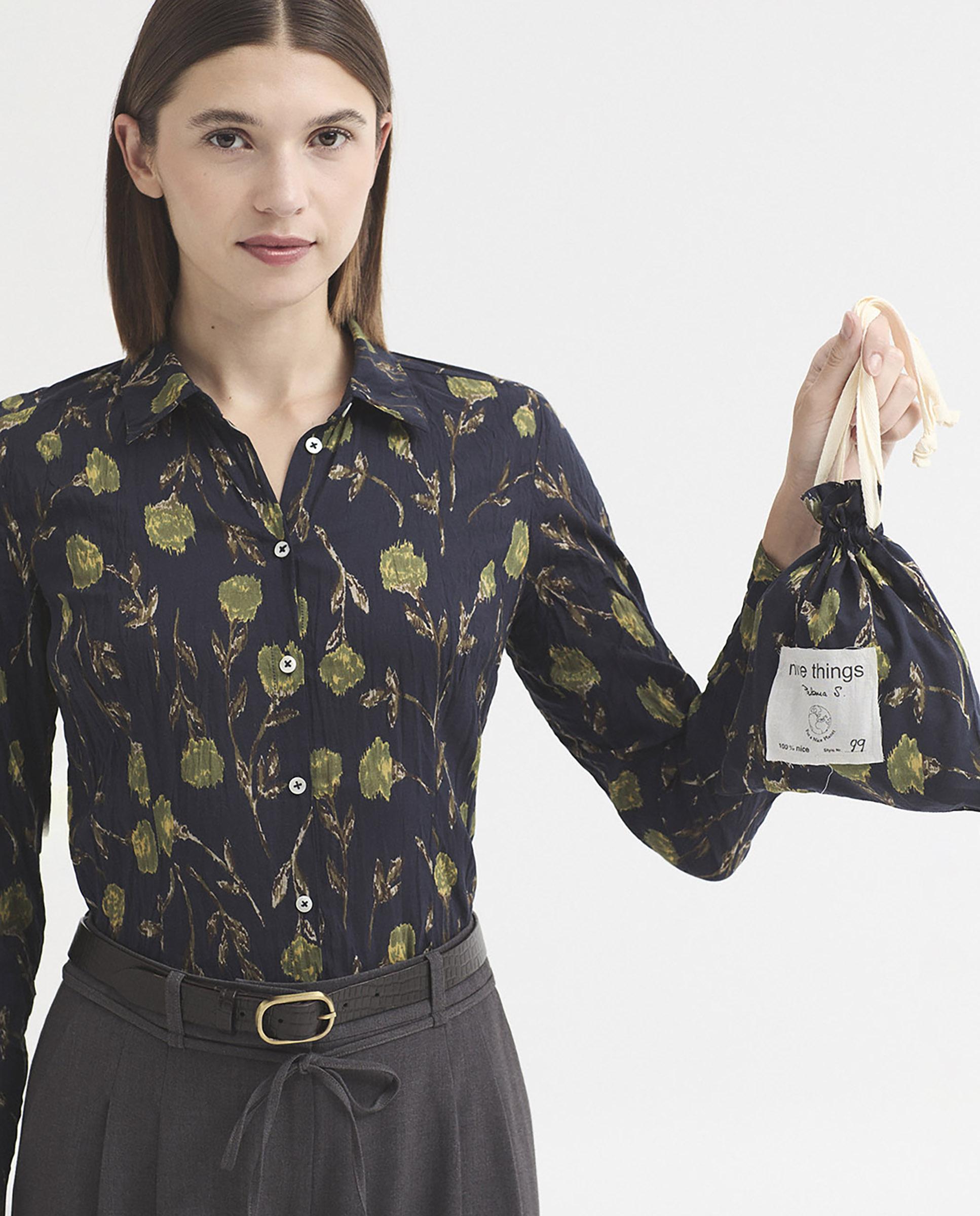 Camisa de mujer 100% algodón con estampado de flores - Nice Things - Azul marino Azul marino-4