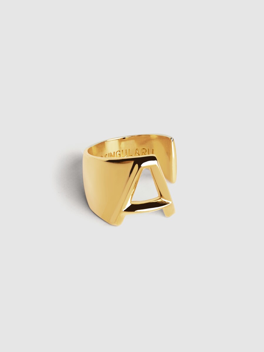 Anillo personalizado Letter Signet aleación de metales bañado en oro letra A Oro-1
