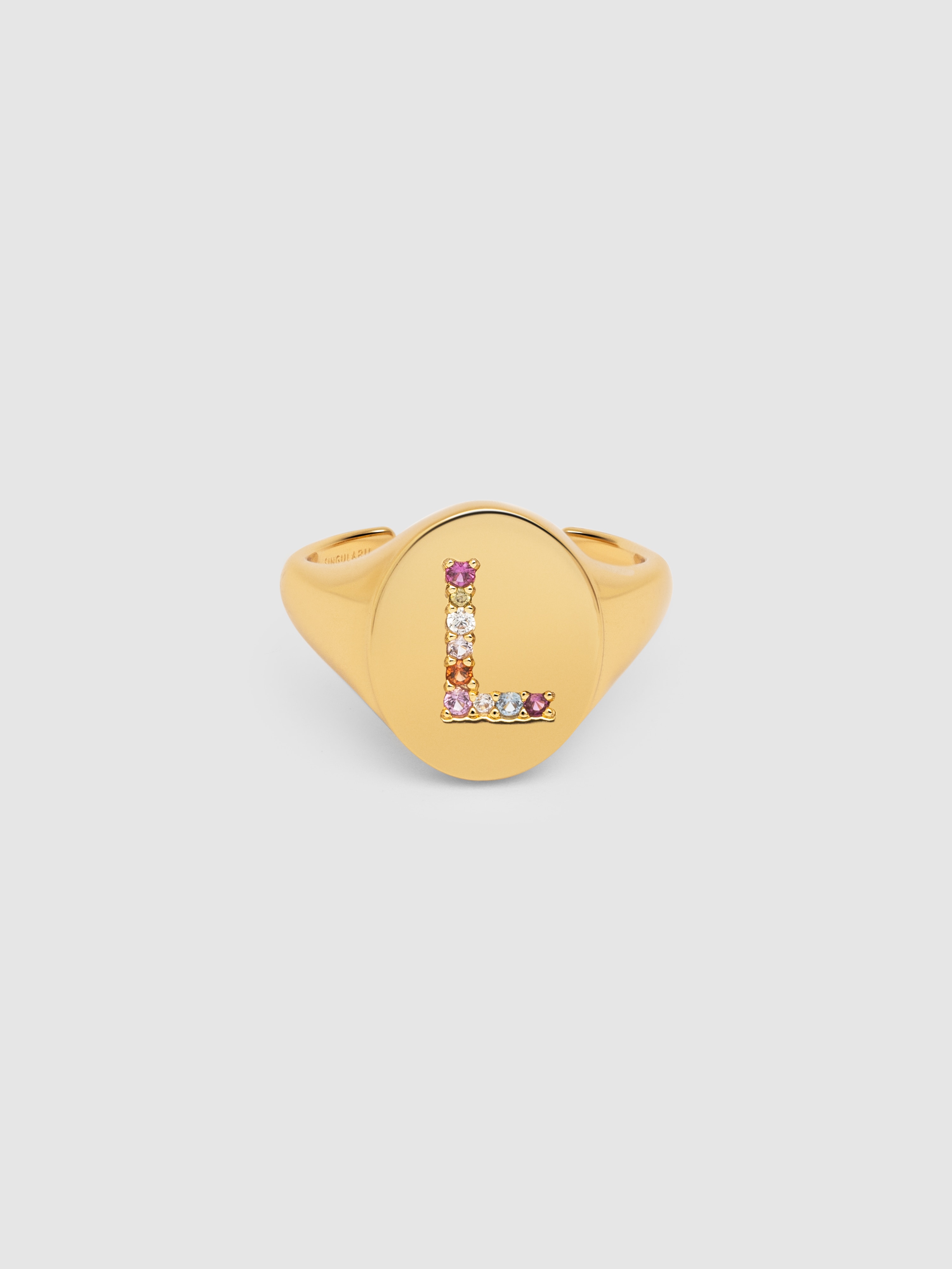 Imagen 0 de Anillo personalizado signet letter colors de aleación de metales bañado en oro letra l Oro