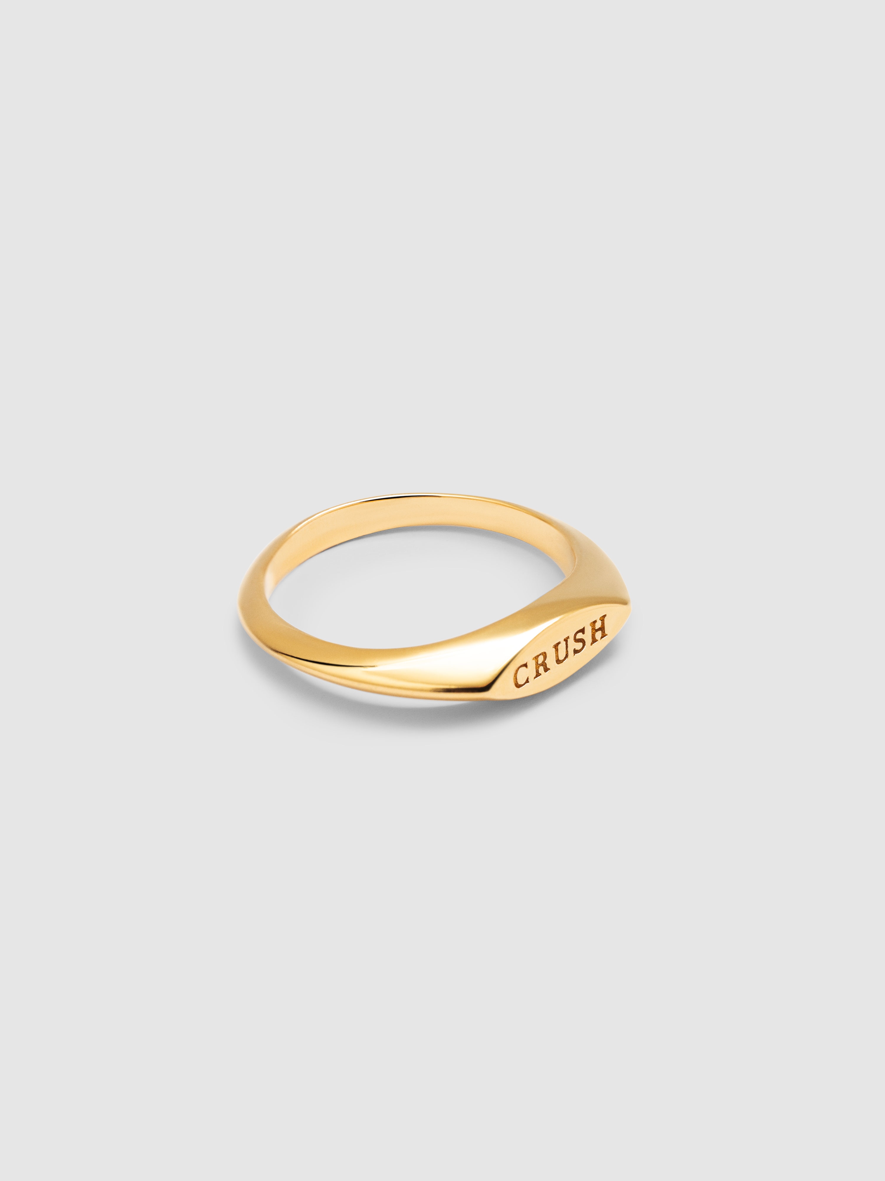 Anillo tipo sello crush de aleación de metales bañado en oro - Singularu - Dorado Dorado-1