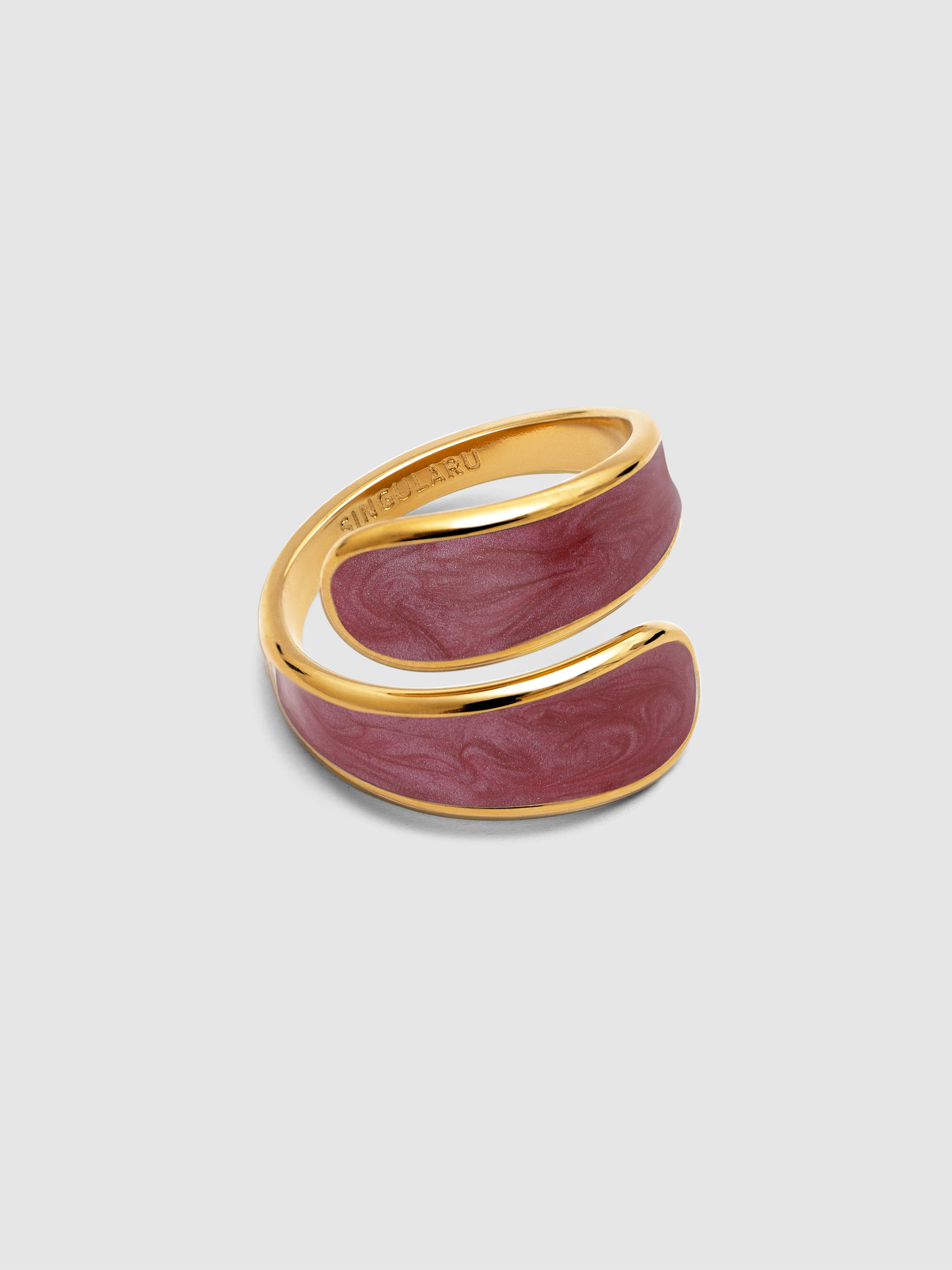 Anillo abbraccio de acero bañado en oro - Singularu - Granate Granate-1