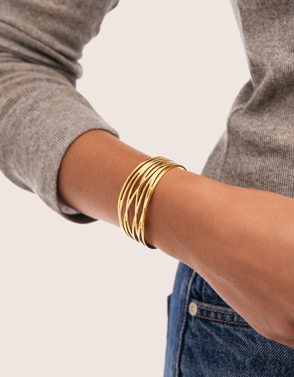 Brazalete odisea de acero bañado en oro - Singularu - Dorado Dorado-2