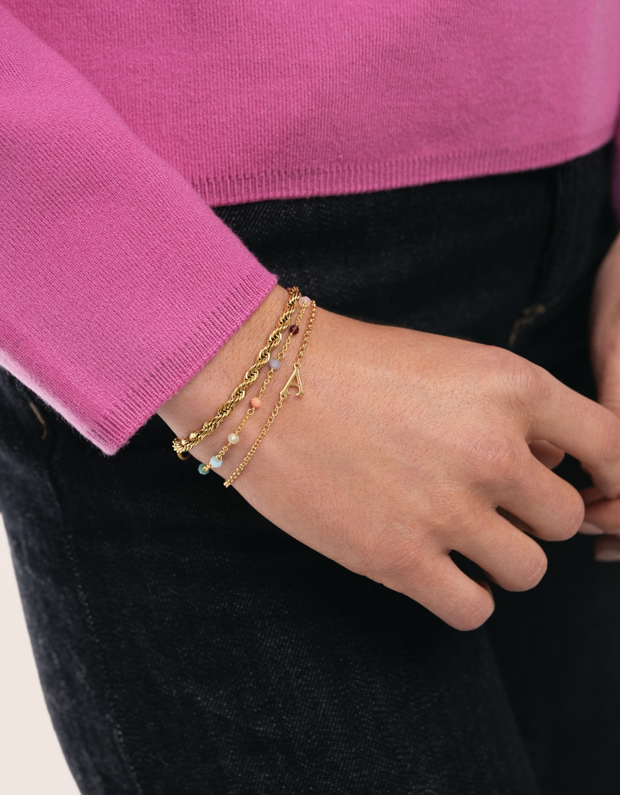Imagen 4 de Pulsera de cadena single letter de acero bañado en oro - Singularu - n - Dorado Dorado