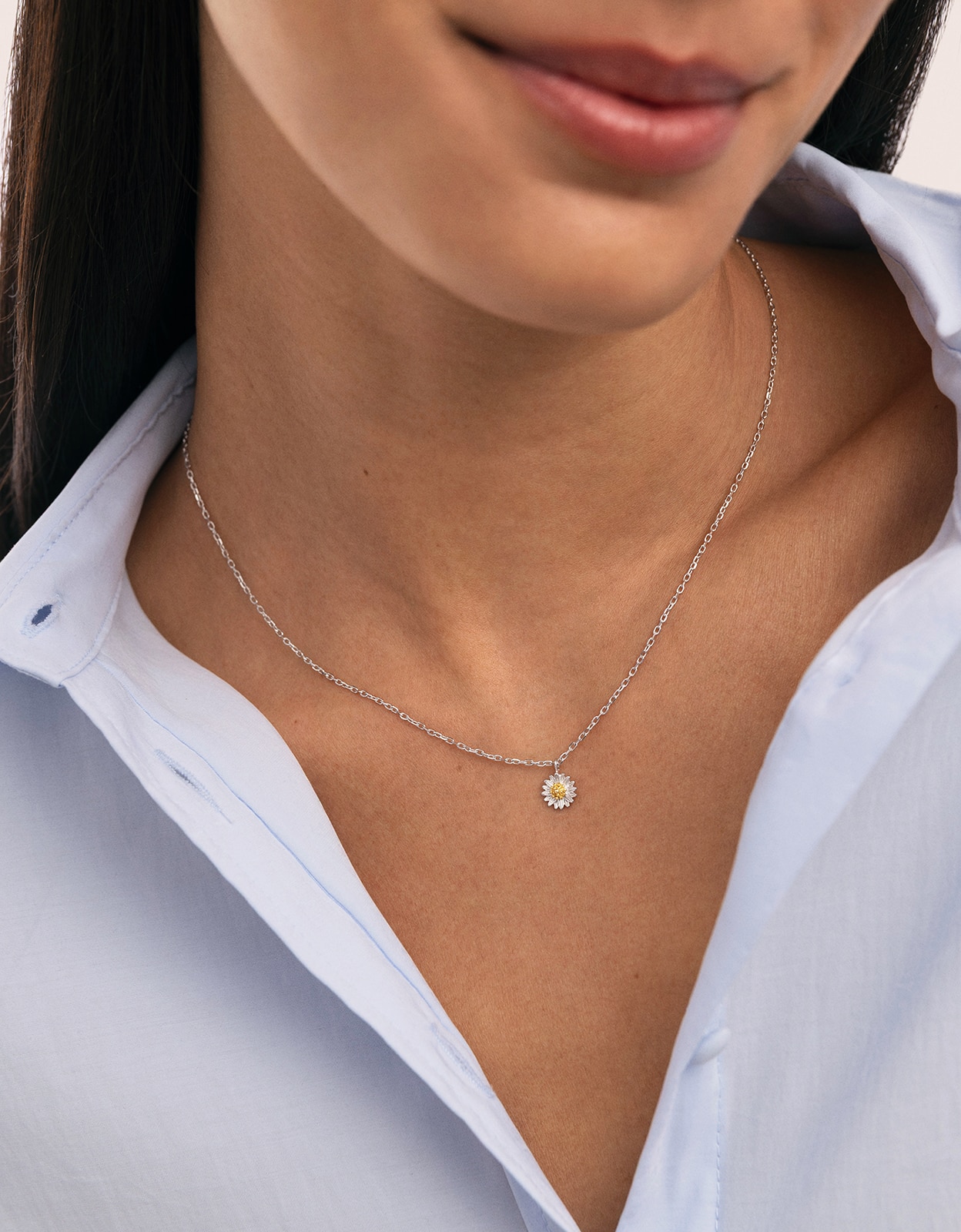 Imagen 2 de Collar margarita - Singularu - Plateado Plateado