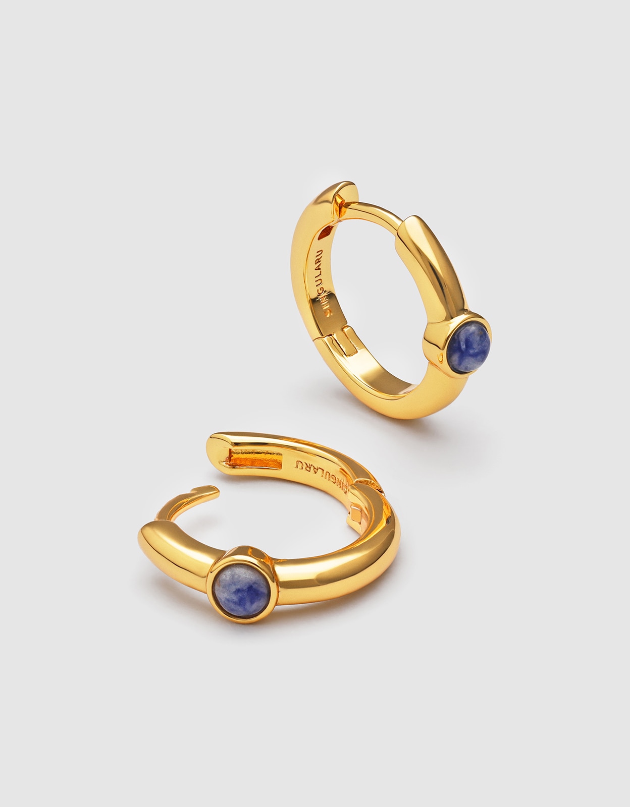 Imagen 3 de Pendientes aro alma cianita de aleación de metales bañado en oro - Singularu - Azul Azul